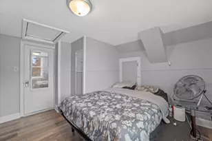 2156 S 68th St, West Allis, WI 53219 - Photo 15