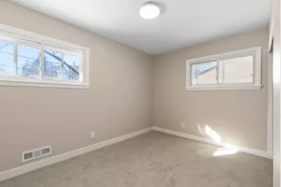 1001 E Doty Pl, Milwaukee, WI 53207 - Photo 11