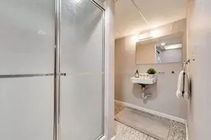 11015 N Balsam Tree Ct, Mequon, WI 53092 - Photo 19