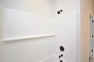 1021 Elderberry Rd, Oconomowoc, WI 53066 - Photo 7