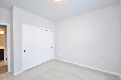 1021  Elderberry Rd, Oconomowoc, WI 53066 - Photo 5