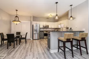 2252 W Vista Bella Dr, Oak Creek, WI 53154 - Photo 5