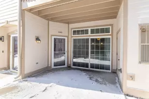 2252 W Vista Bella Dr, Oak Creek, WI 53154 - Photo 13