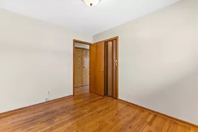 5944 S Swift Ave, Cudahy, WI 53110 - Photo 17