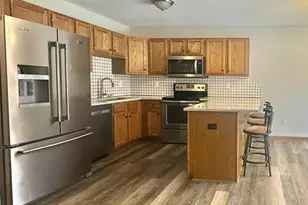 335 Nicole Ct, Pewaukee, WI 53072 - Photo 7