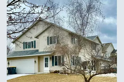 335  Nicole Ct, Pewaukee, WI 53072 - Photo 1