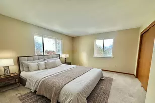 335 Nicole Ct, Pewaukee, WI 53072 - Photo 15