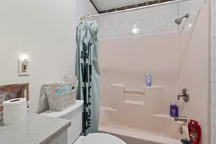 21337 Northcape St, Racine, WI 53182 - Photo 25