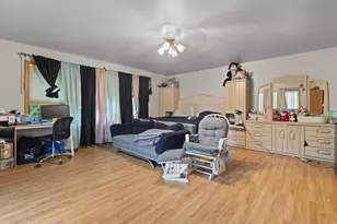 21337 Northcape St, Racine, WI 53182 - Photo 37