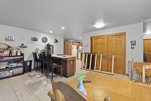 21337 Northcape St, Racine, WI 53182 - Photo 35