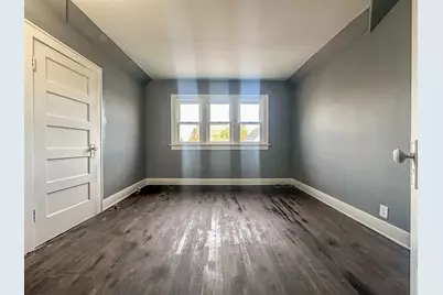 1331 N 44th St, Milwaukee, WI 53208 - Photo 9