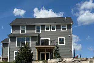 N56W20719 Muirfield Dr, Menomonee Falls, WI 53051 - Photo 5