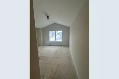 N56W20719  Muirfield Dr, Menomonee Falls, WI 53051 - Photo 17