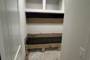 N56W20719 Muirfield Dr, Menomonee Falls, WI 53051 - Photo 9