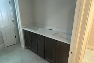 N56W20719 Muirfield Dr, Menomonee Falls, WI 53051 - Photo 13