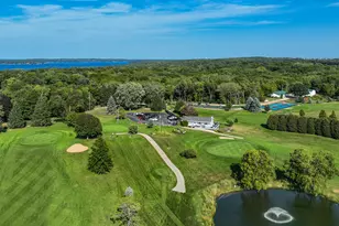 946 Shabbona Dr, Fontana, WI 53125 - Photo 43