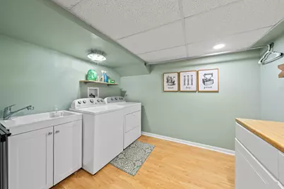 946  Shabbona Dr, Fontana, WI 53125 - Photo 31