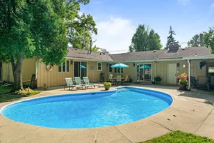 946 Shabbona Dr, Fontana, WI 53125 - Photo 33