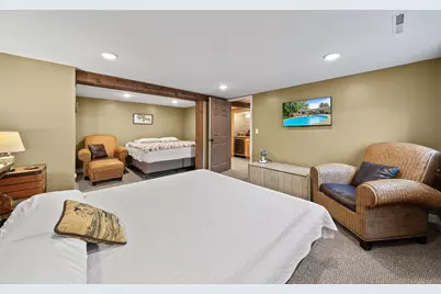 946  Shabbona Dr, Fontana, WI 53125 - Photo 23