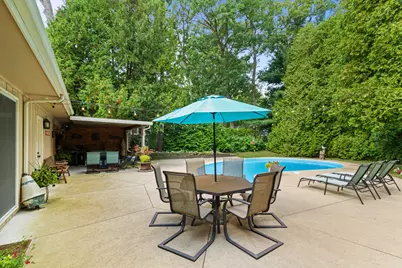 946  Shabbona Dr, Fontana, WI 53125 - Photo 35