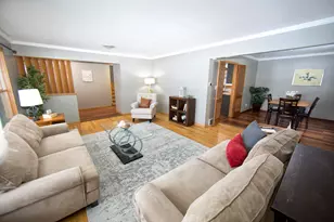 2261 W Kenboern Dr, Glendale, WI 53209 - Photo 5