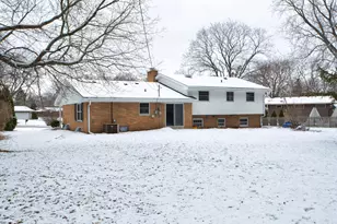 2261 W Kenboern Dr, Glendale, WI 53209 - Photo 19