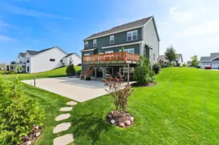 565 N Boulder Ridge Dr, Lake Geneva, WI 53147 - Photo 5