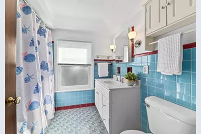 2551 N 81st St, Wauwatosa, WI 53213 - Photo 23