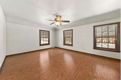 2551 N 81st St, Wauwatosa, WI 53213 - Photo 19