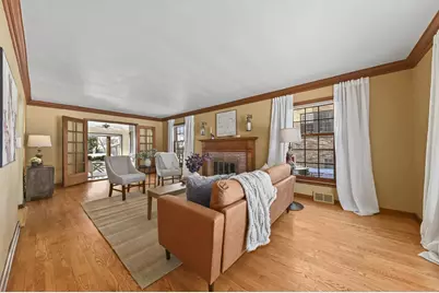 2551 N 81st St, Wauwatosa, WI 53213 - Photo 5