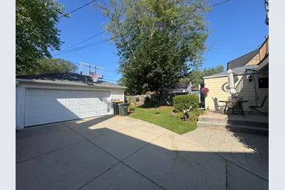 2551 N 81st St, Wauwatosa, WI 53213 - Photo 29