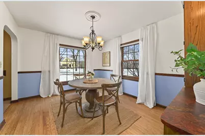 2551 N 81st St, Wauwatosa, WI 53213 - Photo 11