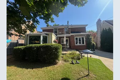 2551 N 81st St, Wauwatosa, WI 53213 - Photo 31