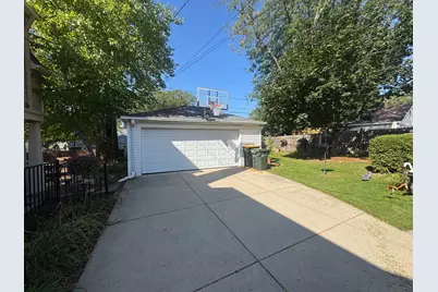 2551 N 81st St, Wauwatosa, WI 53213 - Photo 33