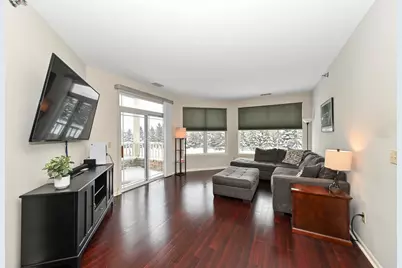 6995 S Riverwood Blvd #210, Franklin, WI 53132 - Photo 3