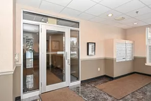 6995 S Riverwood Blvd, Franklin, WI 53132 - Photo 31