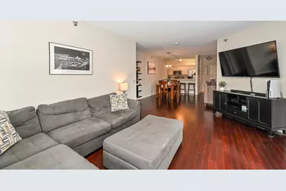 6995 S Riverwood Blvd #210, Franklin, WI 53132 - Photo 7