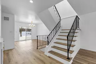 5325 Somerset Ln, Greenfield, WI 53221 - Photo 7