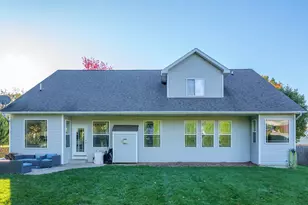 2044 Matthew Ave, Twin Lakes, WI 53181 - Photo 9