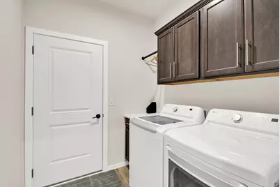 W204N17637  Laurel Pl, Jackson, WI 53037 - Photo 25