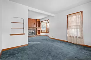 851 N 10th St, Manitowoc, WI 54220 - Photo 9