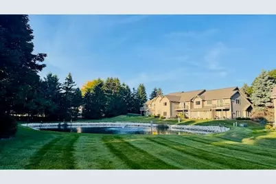 18575  Brookfield Lake Dr #61, Brookfield, WI 53045 - Photo 31