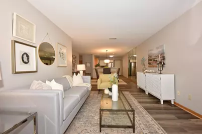 18575  Brookfield Lake Dr #61, Brookfield, WI 53045 - Photo 13