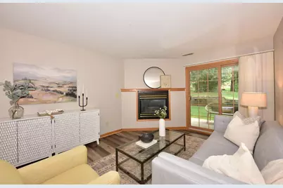 18575  Brookfield Lake Dr #61, Brookfield, WI 53045 - Photo 17