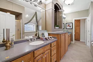 W132N6509 W View Ct, Menomonee Falls, WI 53051 - Photo 13