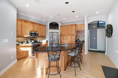 W132N6509  West View Ct, Menomonee Falls, WI 53051 - Photo 7