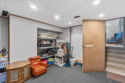 7485 S Highfield Ct, Oak Creek, WI 53154 - Photo 23