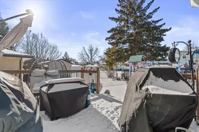 7485 S Highfield Ct, Oak Creek, WI 53154 - Photo 33