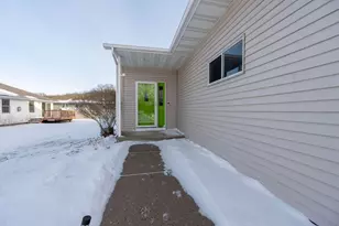 634 Victoria Ln, Onalaska, WI 54650 - Photo 21