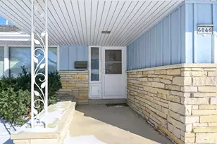 6046 S 22nd St, Milwaukee, WI 53221 - Photo 5